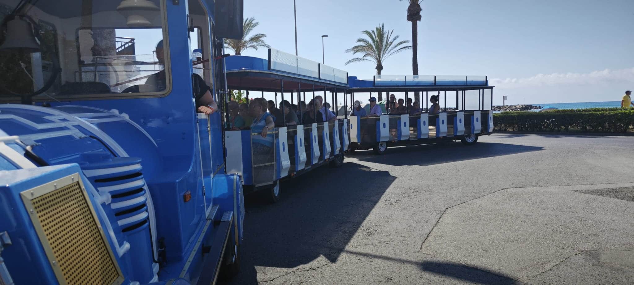 Noves sortides en trenet turístic per als residents de L’Alzina, Novallar i Santa Anna