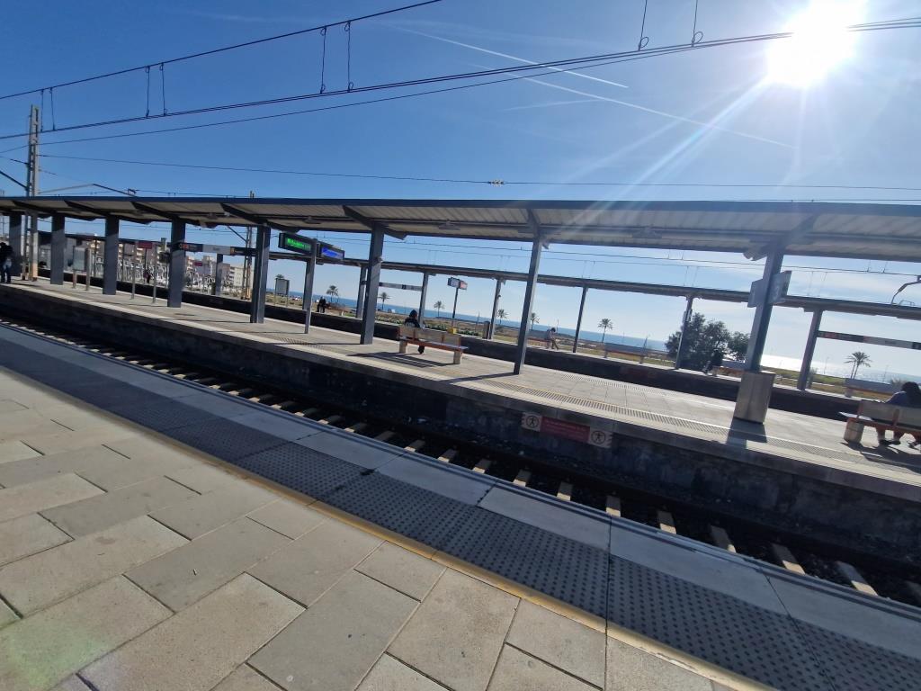 Cunit demana a Renfe i a la Generalitat solucions immediates al col·lapse de Rodalies