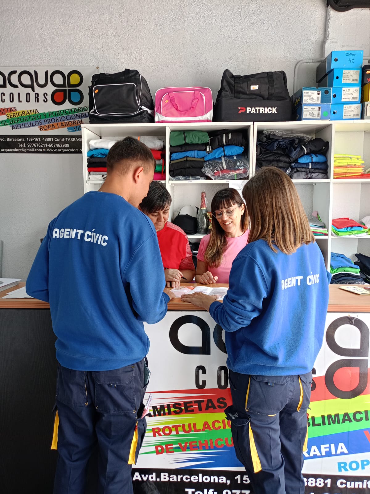 L’Ajuntament de Cunit engega una campanya de civisme amb els comerços locals, mitjançant els Agents Cívics