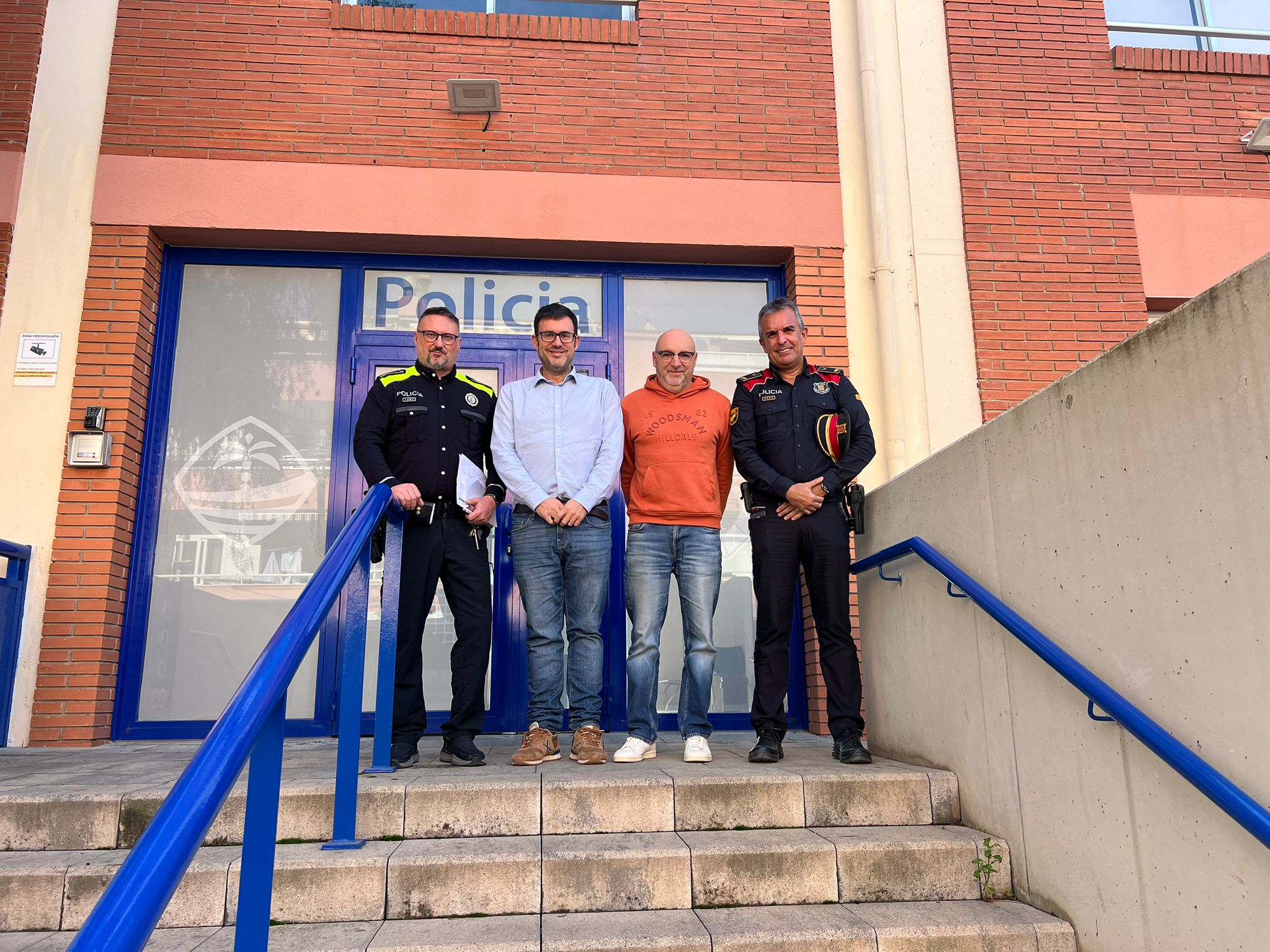 Cunit reforça la coordinació entre regions policials amb una reunió institucional
