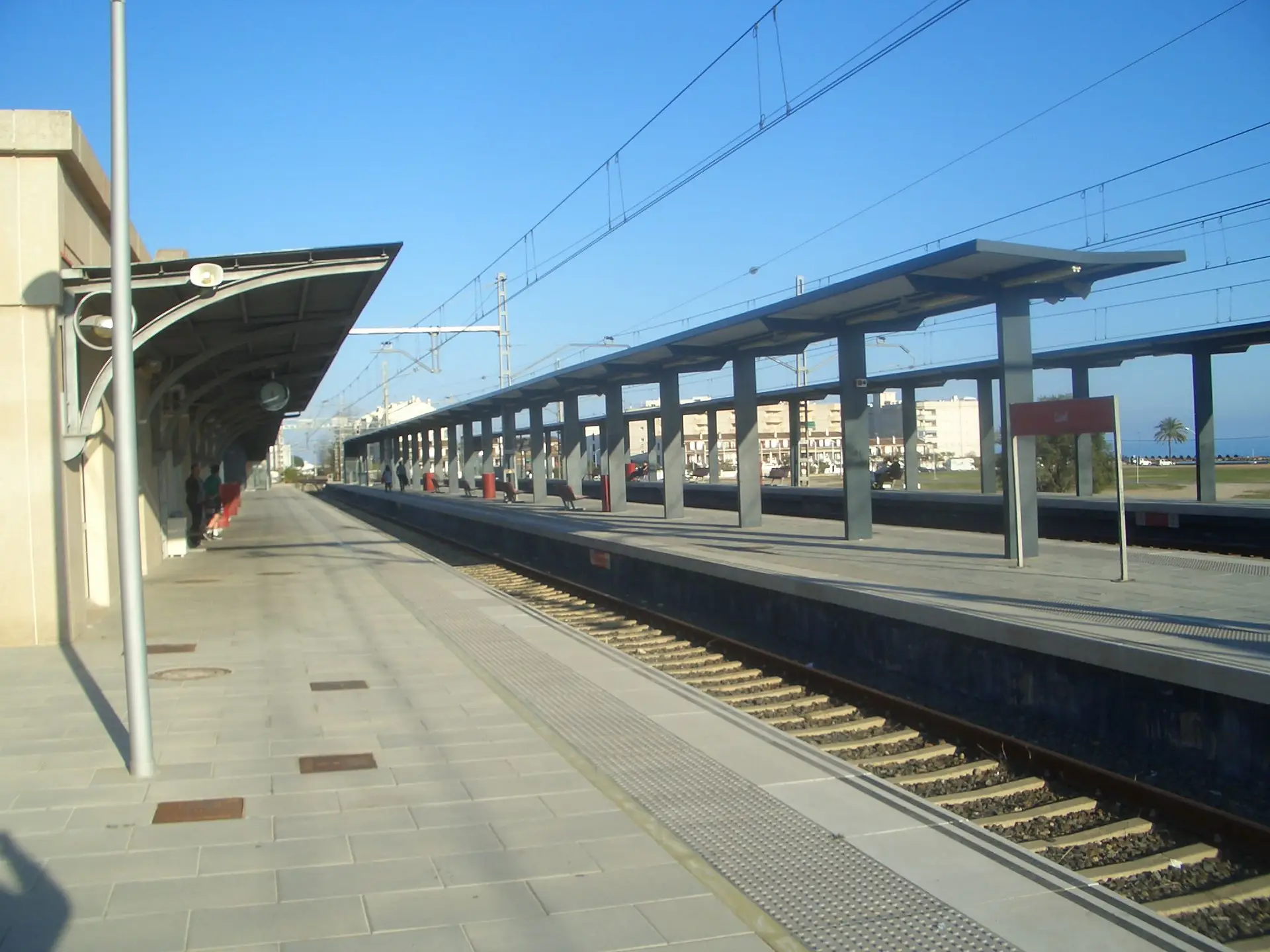 El Penedès Marítim reclama un pla alternatiu de transports reforçat i realista davant les obres de la R2 Sud